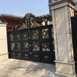别墅大门